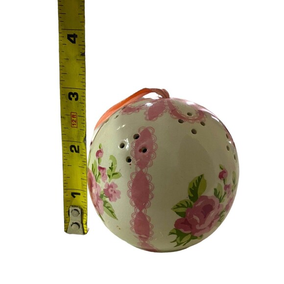 Vintage Ceramic Potpourri Pomander Hanging Ball Floral Pink w/Potpourri - Picture 8 of 8
